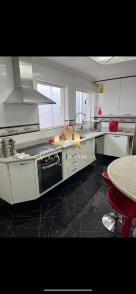 Casa, 3 quartos, 330 m² - Foto 8