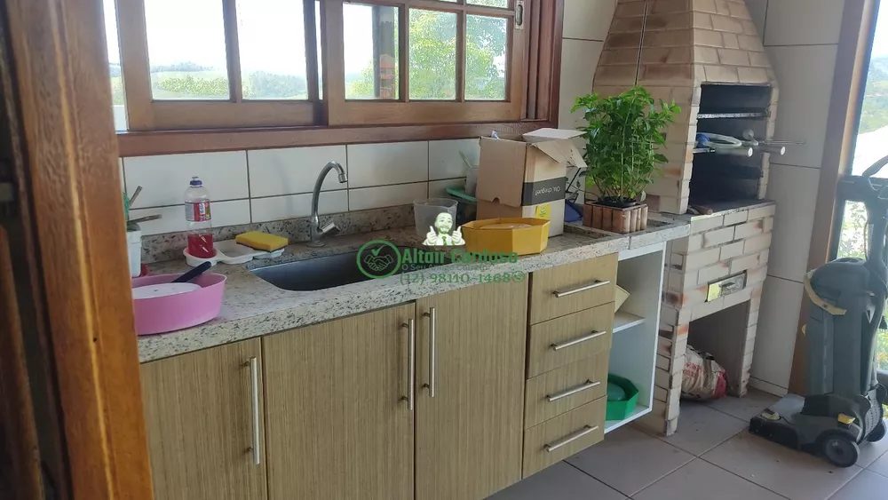 Casa, 4 quartos, 230 m² - Foto 6