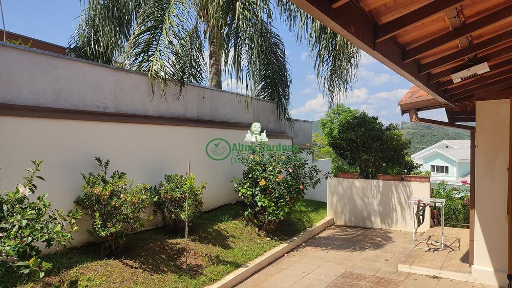 Casa, 4 quartos, 230 m² - Foto 2