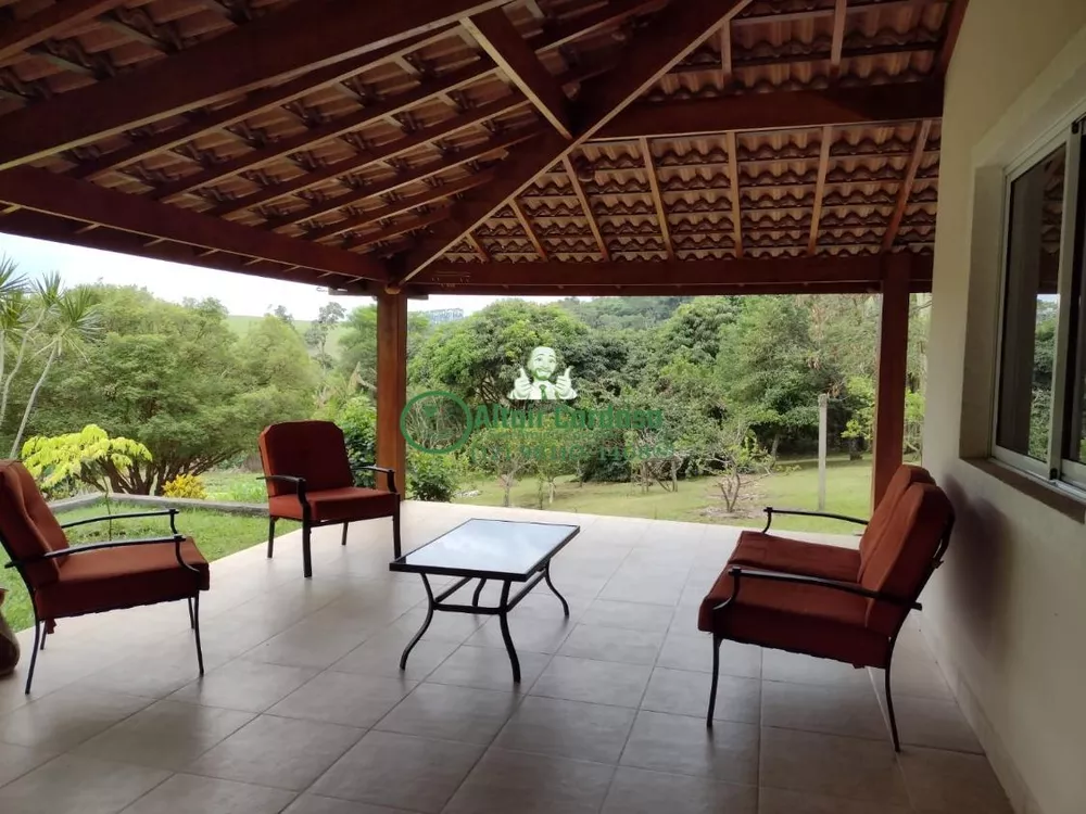 Chácara, 4 quartos, 6160 m² - Foto 1