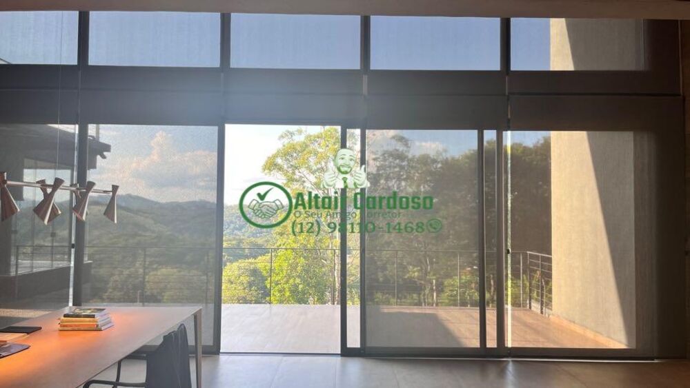 Casa de Condomínio à venda com 3 quartos, 405m² - Foto 1