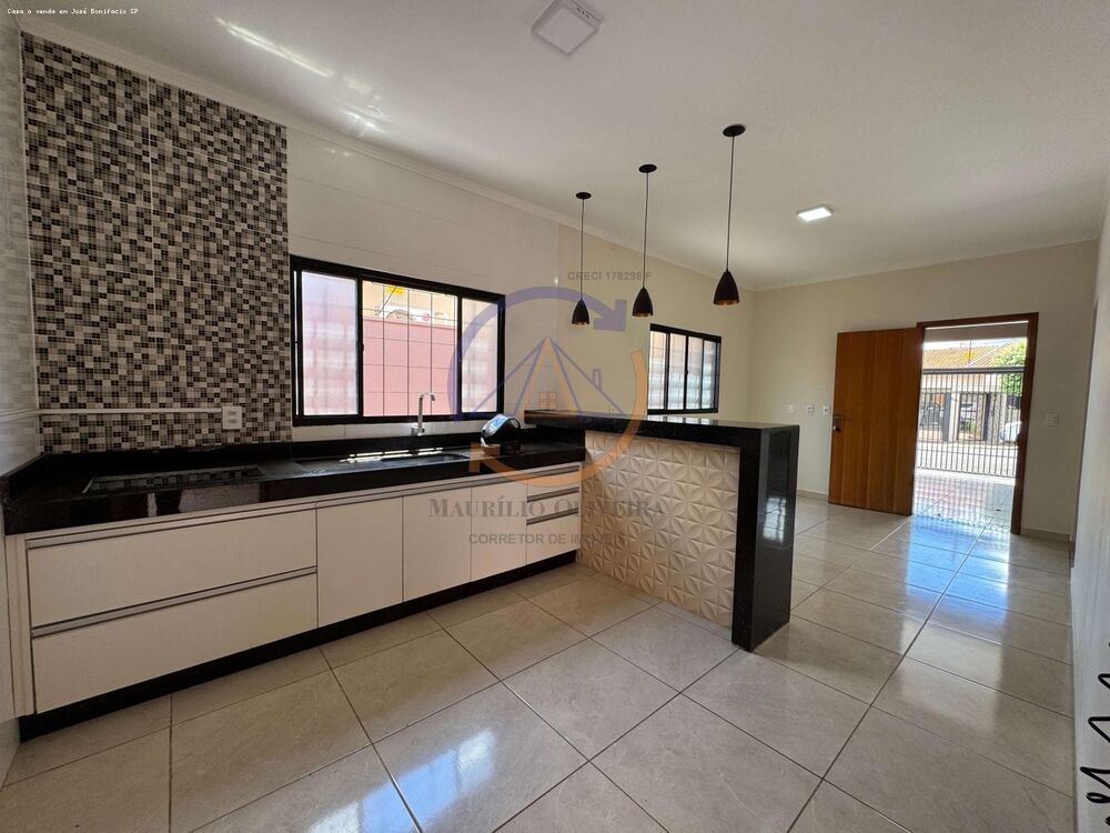 Casa à venda com 2 quartos, 200m² - Foto 5