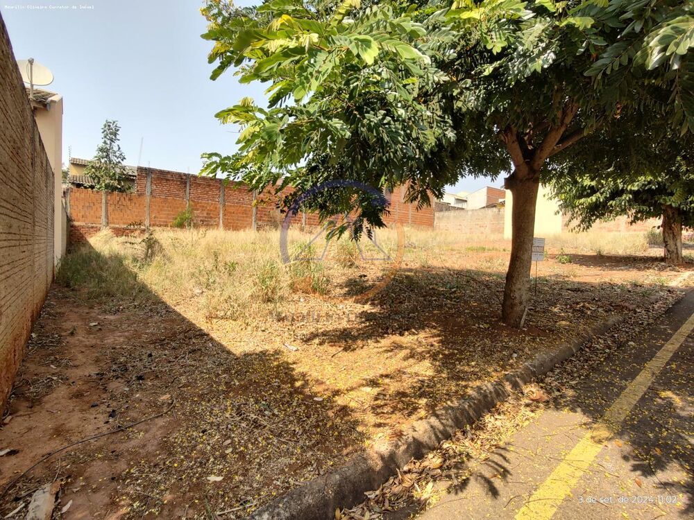 Terreno à venda, 197m² - Foto 1