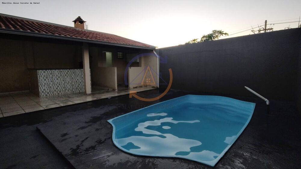 Casa à venda com 2 quartos, 225m² - Foto 8
