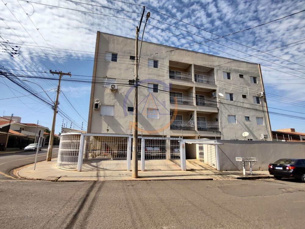 Apartamento à venda com 3 quartos - Foto 1