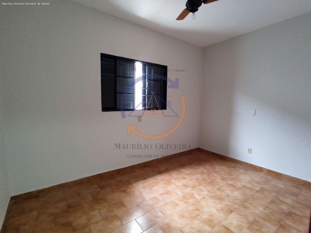 Casa à venda com 3 quartos, 288m² - Foto 14