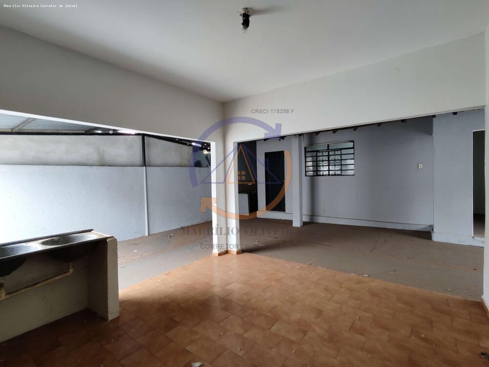 Casa à venda com 3 quartos, 288m² - Foto 18