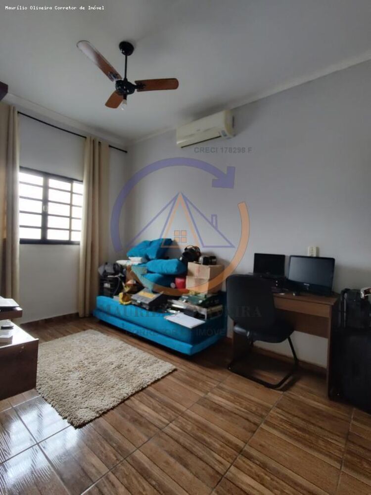 Casa à venda com 2 quartos, 242m² - Foto 6