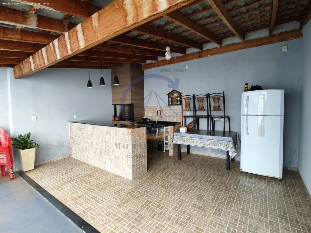 Casa à venda com 2 quartos, 242m² - Foto 16