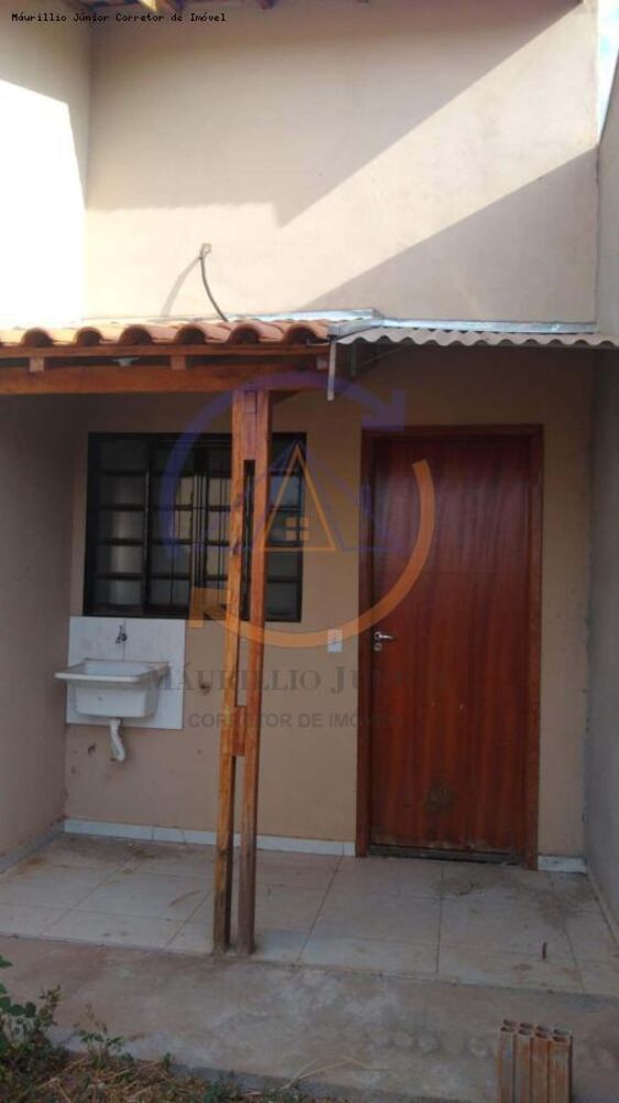 Casa à venda com 2 quartos, 222m² - Foto 3