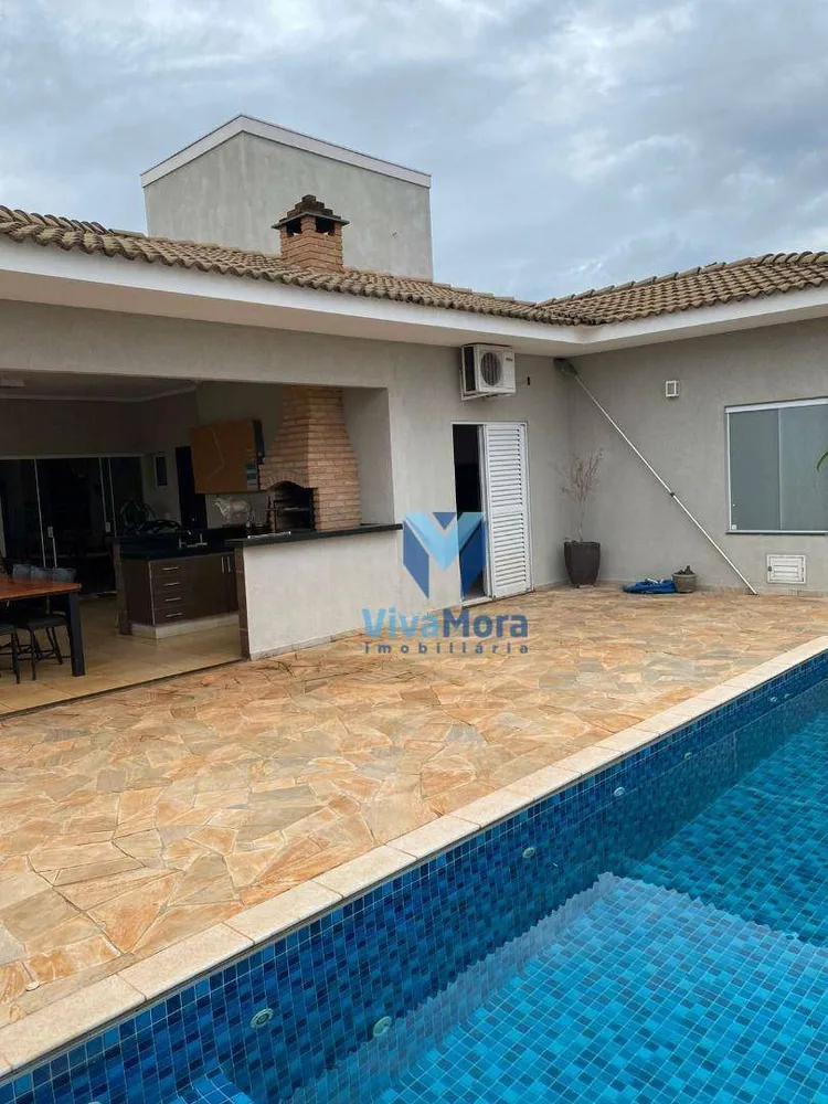 Casa, 3 quartos, 250 m² - Foto 2