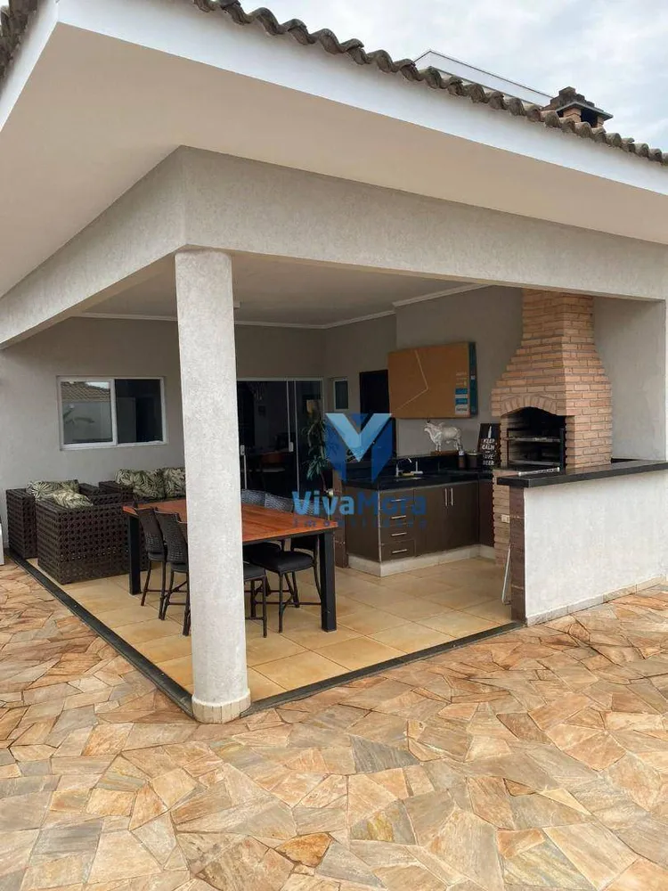 Casa, 3 quartos, 250 m² - Foto 11