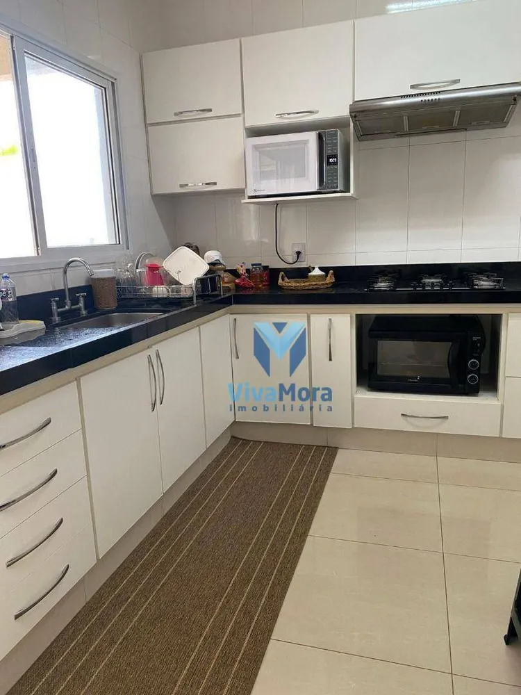Casa, 3 quartos, 250 m² - Foto 9