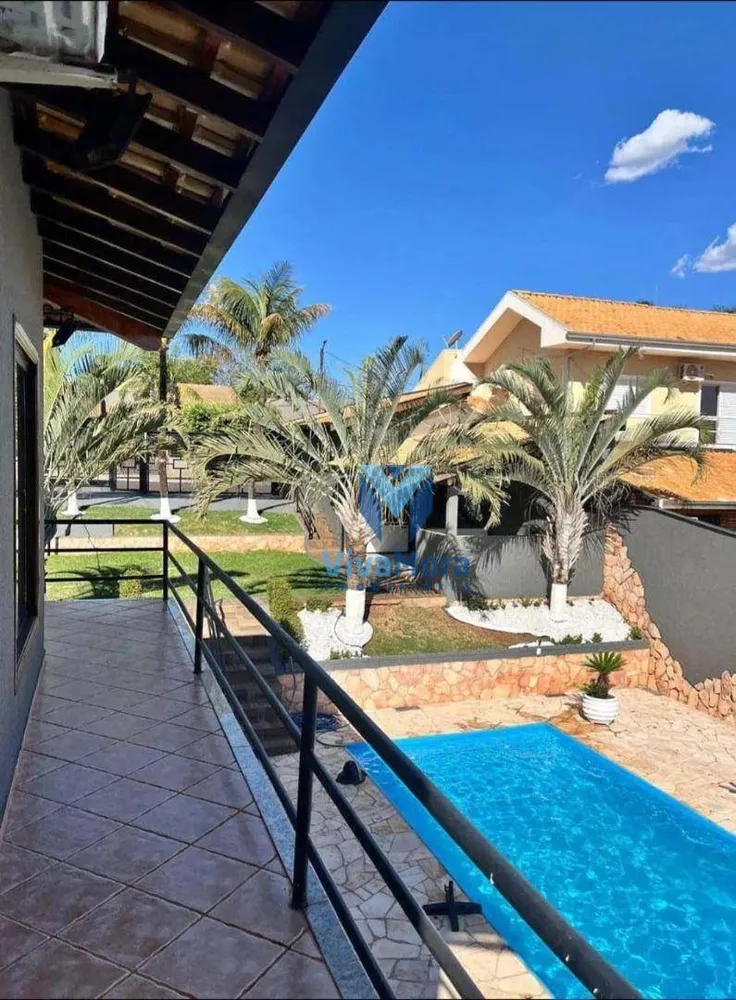 Chácara, 4 quartos, 528 m² - Foto 1
