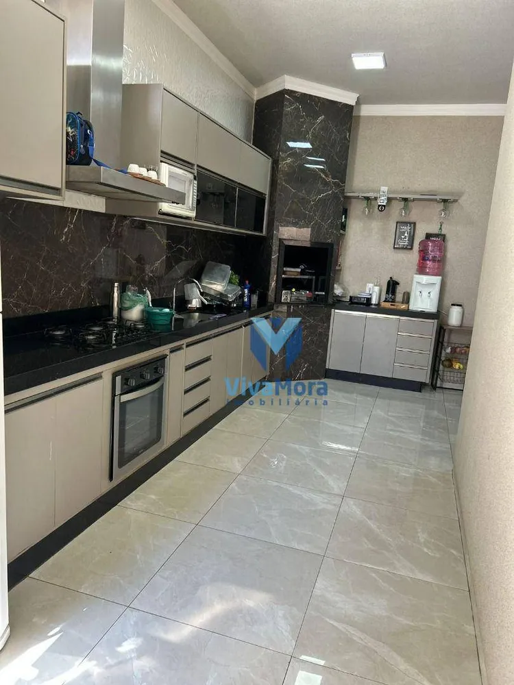 Casa, 3 quartos, 130 m² - Foto 2