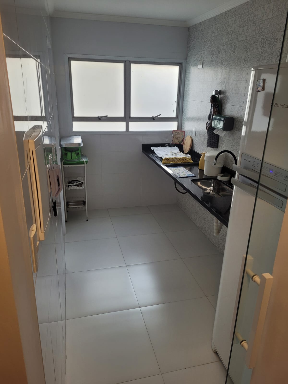 Apartamento para alugar com 2 quartos, 77m² - Foto 9