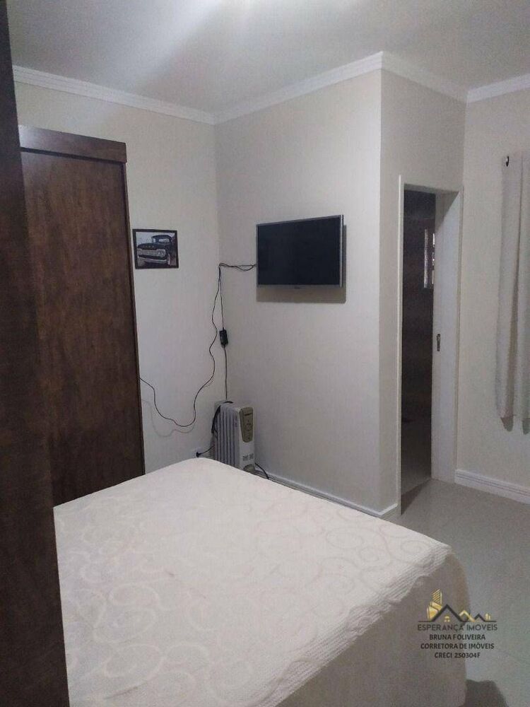 Casa à venda com 2 quartos, 130m² - Foto 12