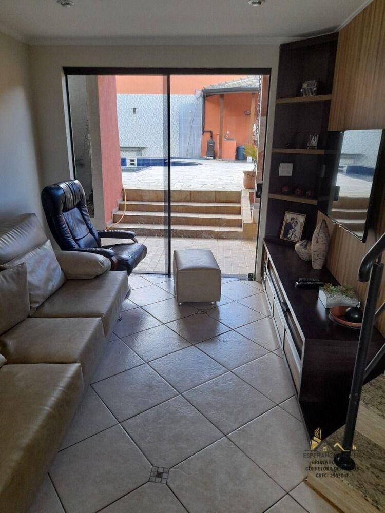 Sobrado, 4 quartos, 240 m² - Foto 3
