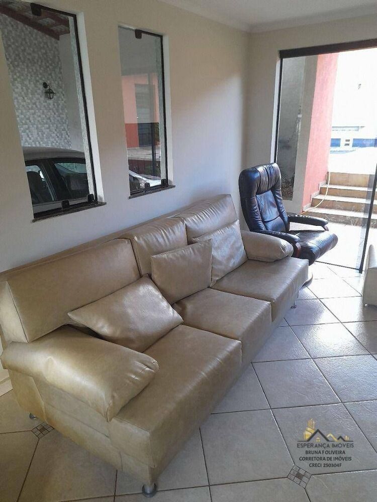 Sobrado, 4 quartos, 240 m² - Foto 1