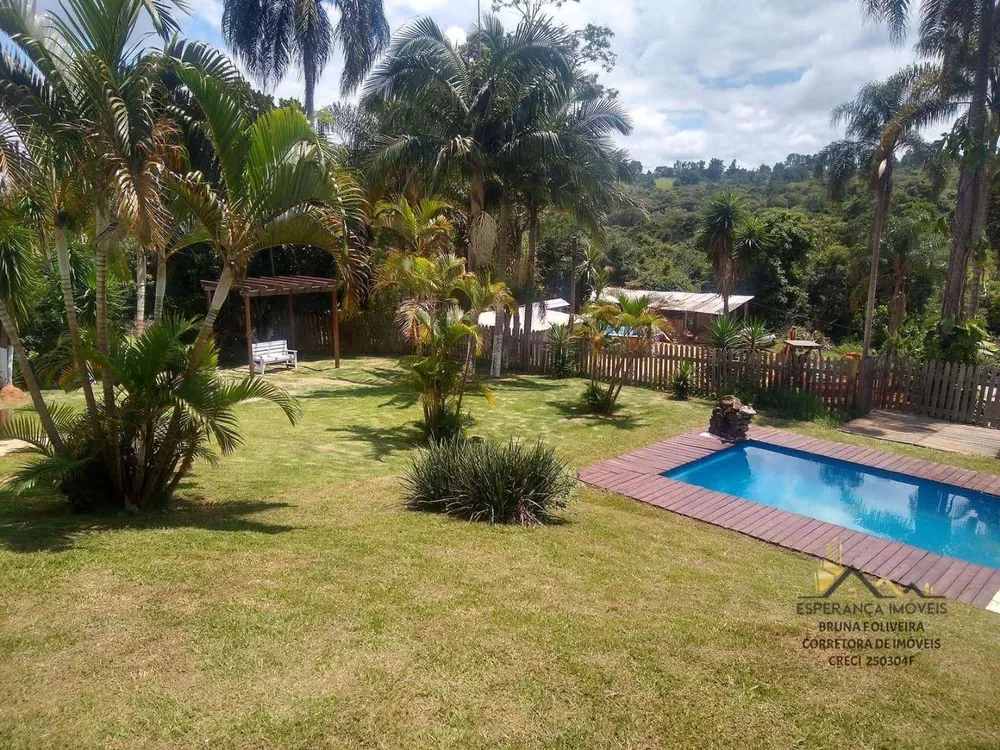 Chácara, 2 quartos, 2461 m² - Foto 1
