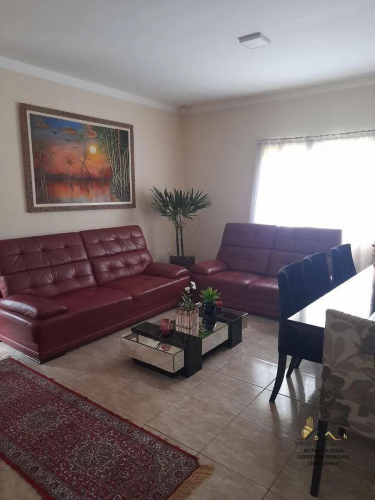 Casa, 4 quartos, 264 m² - Foto 2