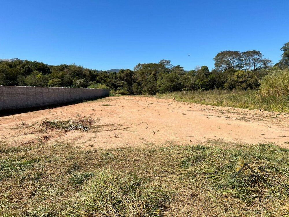 Terreno, 2400 m² - Foto 1