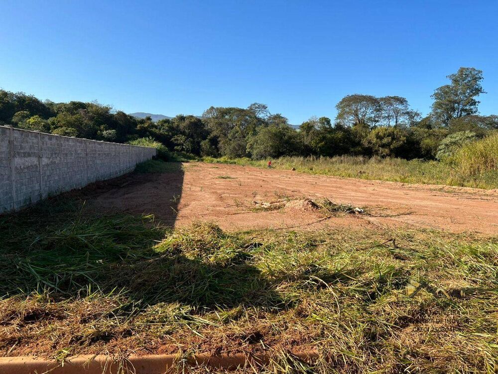 Terreno, 2400 m² - Foto 2