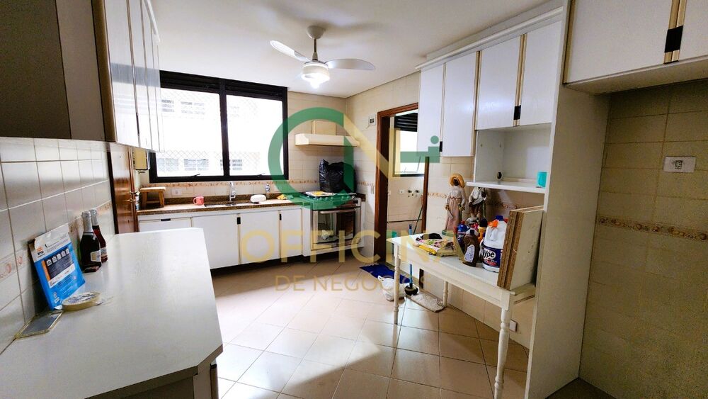 Apartamento à venda com 3 quartos, 150m² - Foto 5