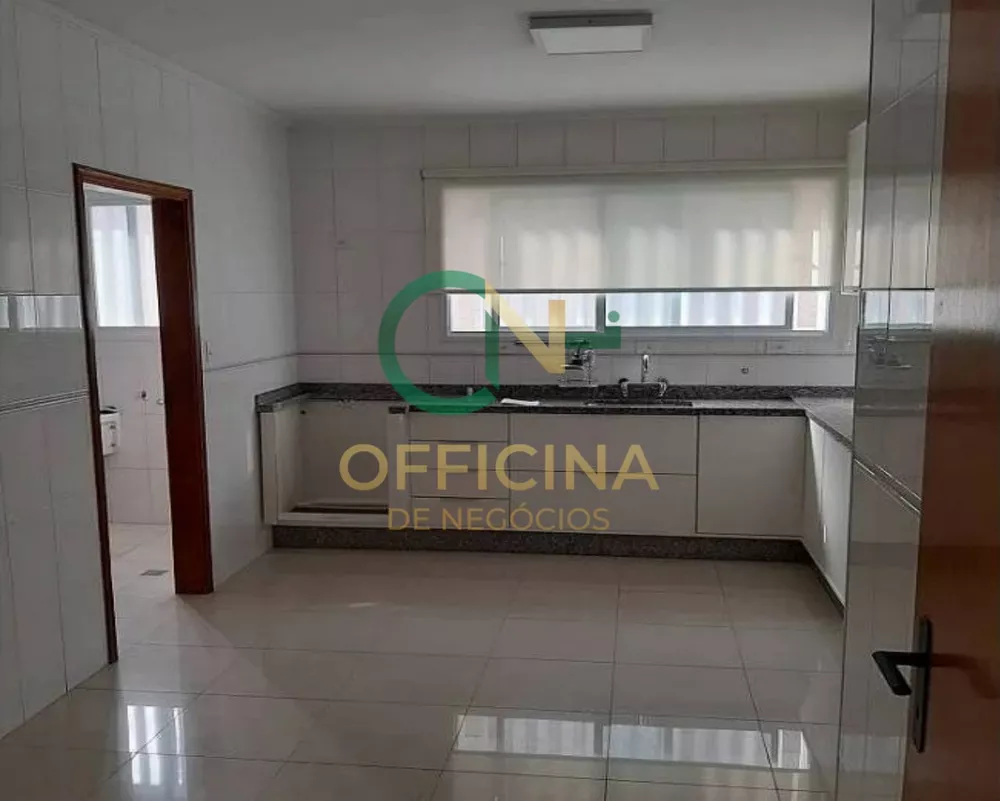 Casa à venda com 3 quartos, 236m² - Foto 4