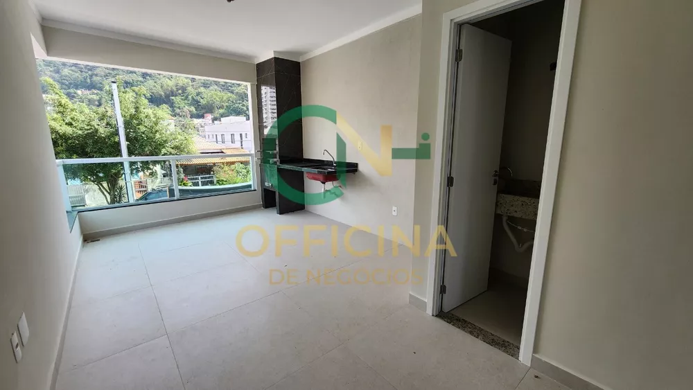 Casa à venda com 3 quartos, 135m² - Foto 1