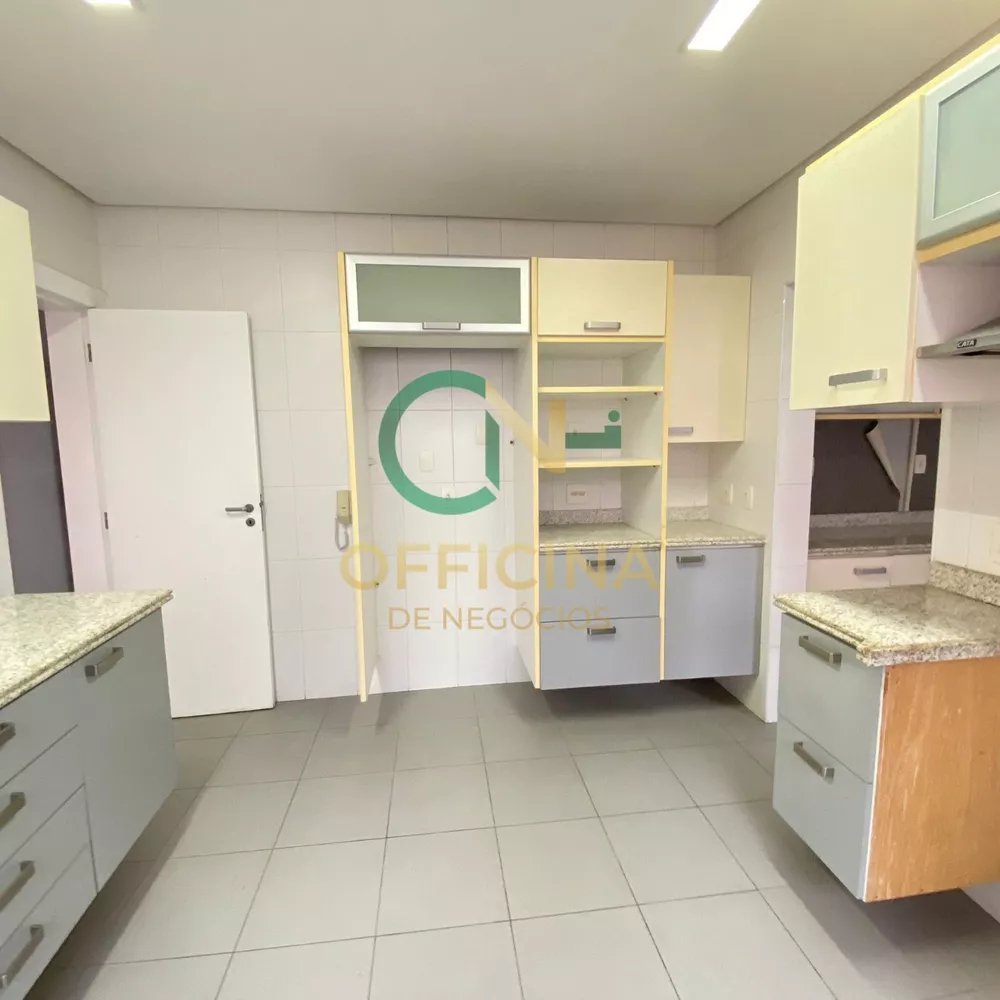 Apartamento à venda com 4 quartos, 250m² - Foto 7