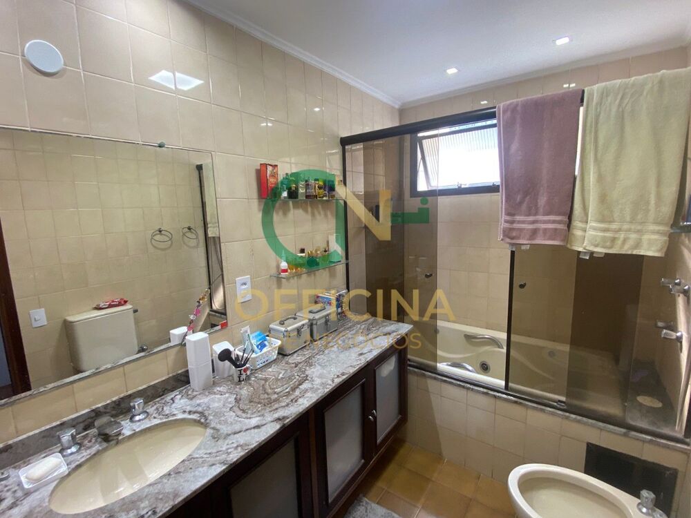 Apartamento à venda com 3 quartos, 184m² - Foto 4