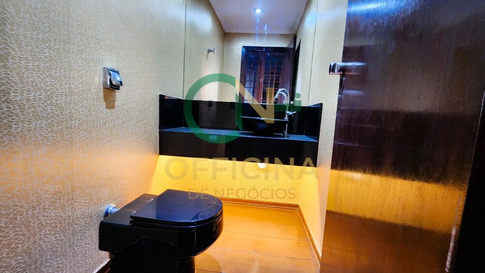 Apartamento para alugar com 4 quartos, 200m² - Foto 7
