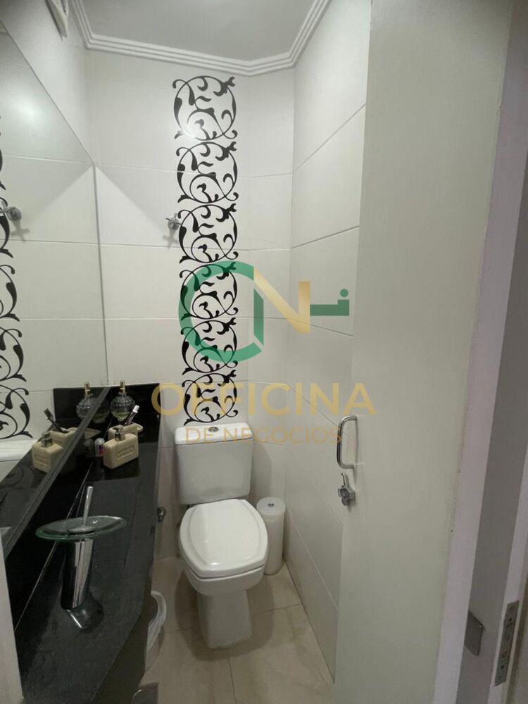 Casa à venda com 2 quartos, 127m² - Foto 2