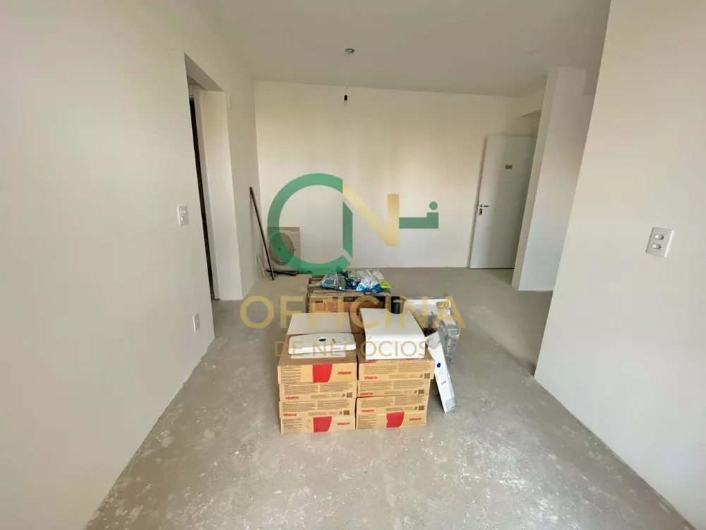 Apartamento à venda com 2 quartos, 62m² - Foto 4