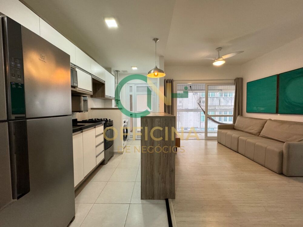 Apartamento à venda com 2 quartos, 80m² - Foto 2
