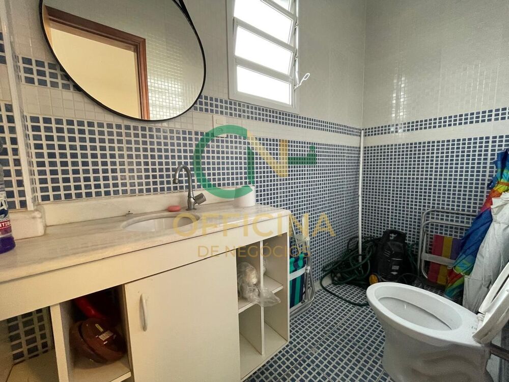 Casa, 4 quartos, 192 m² - Foto 1