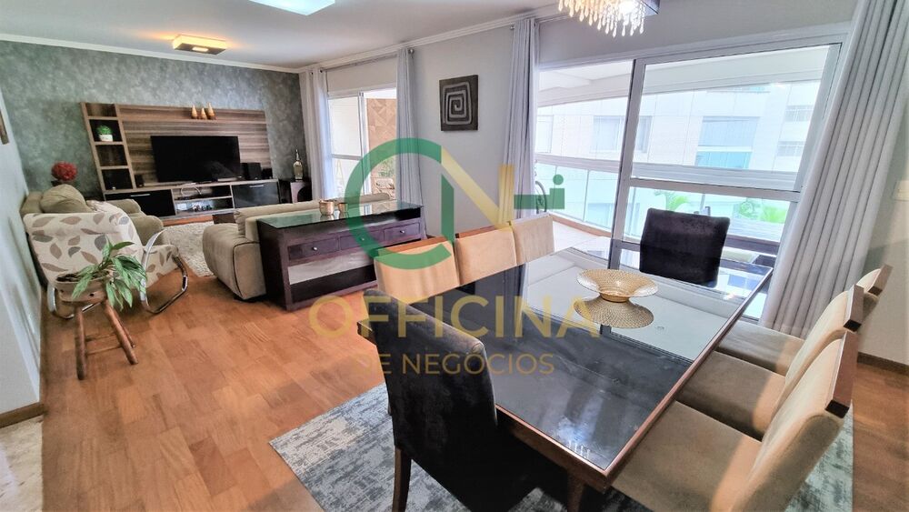 Apartamento à venda com 4 quartos, 204m² - Foto 2