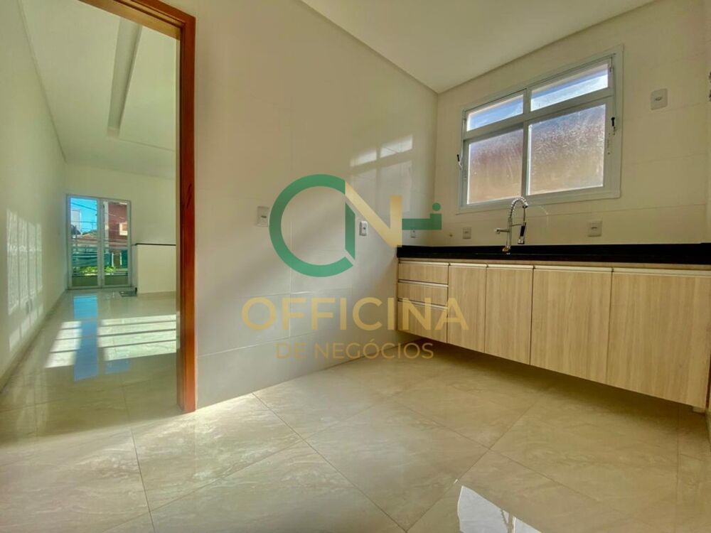 Casa à venda com 2 quartos, 99m² - Foto 2