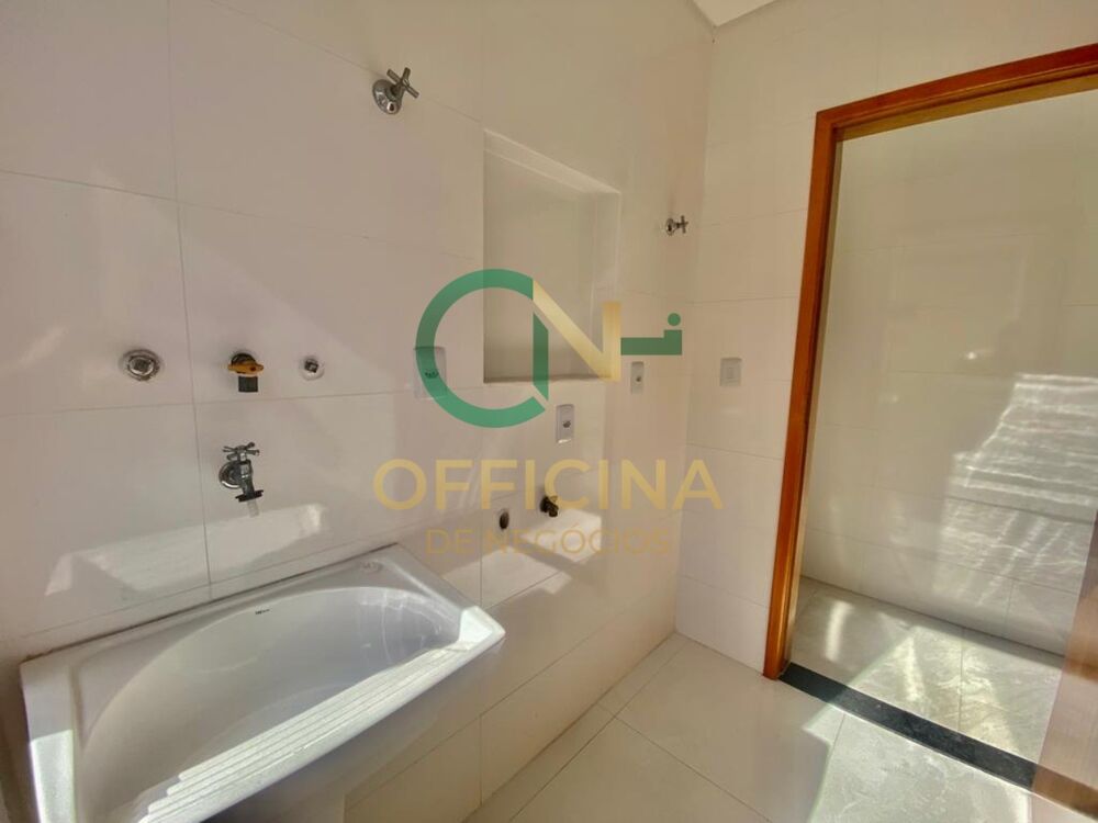 Casa à venda com 2 quartos, 99m² - Foto 4