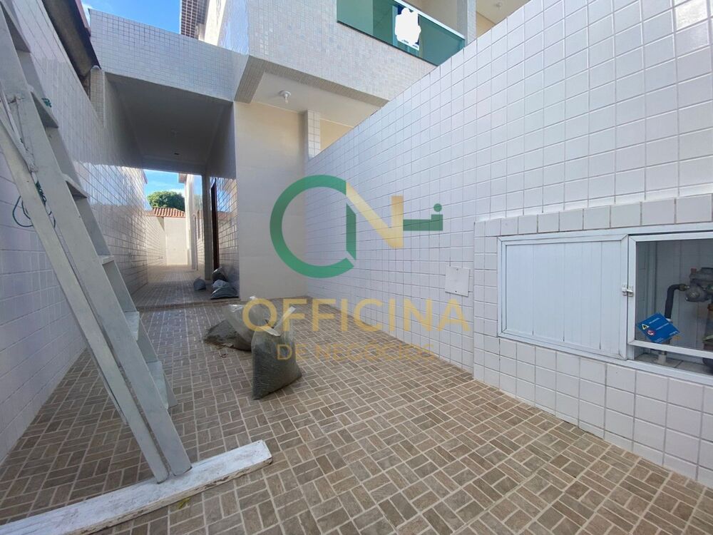 Casa à venda com 2 quartos, 99m² - Foto 12