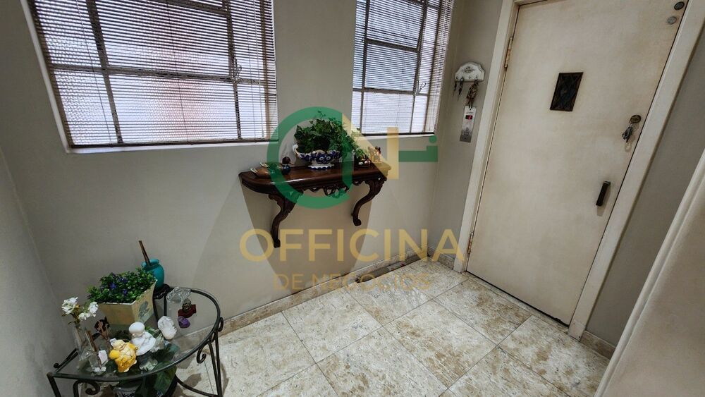 Apartamento à venda com 3 quartos, 170m² - Foto 6