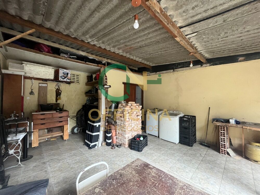 Casa à venda com 5 quartos, 240m² - Foto 8