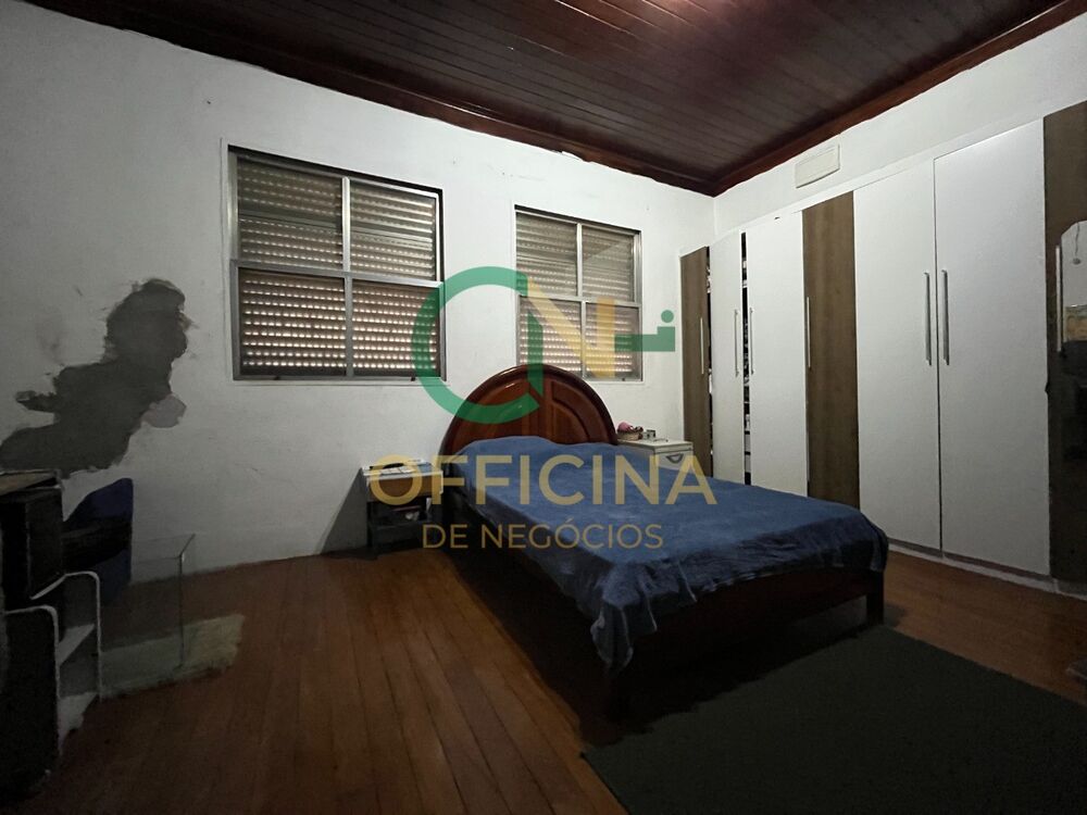 Casa à venda com 5 quartos, 240m² - Foto 6