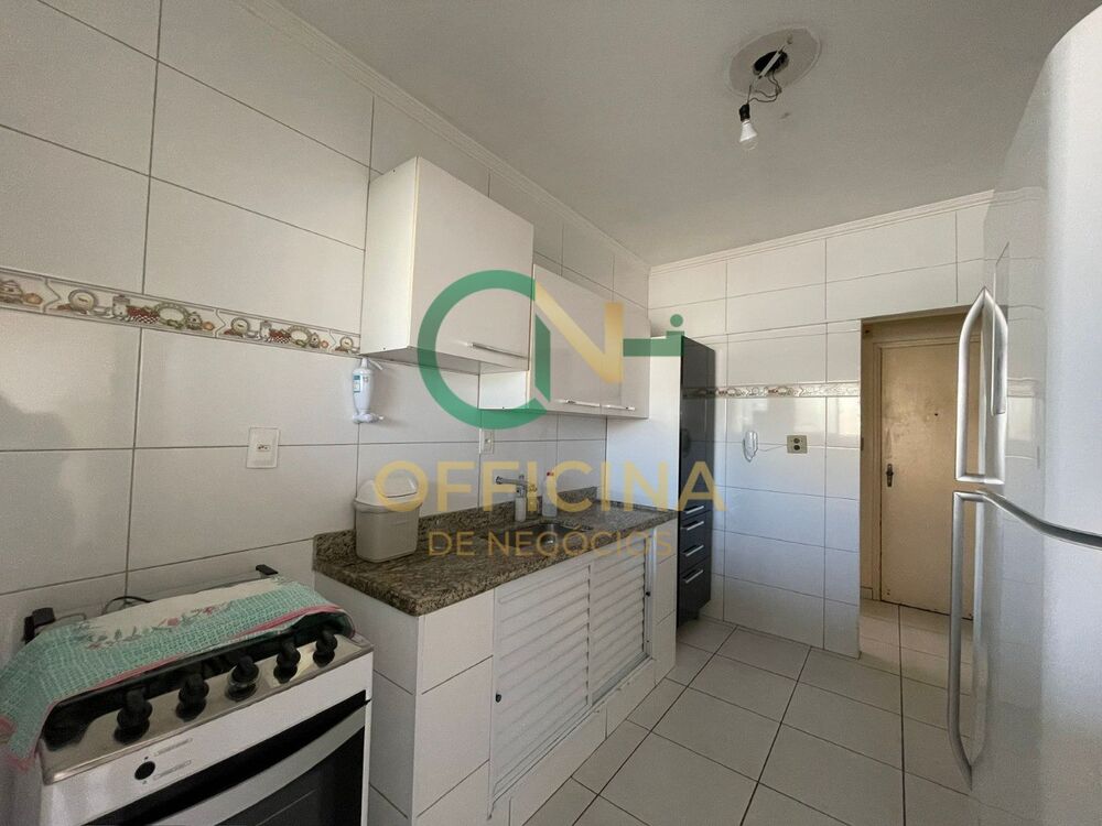 Apartamento à venda com 2 quartos, 70m² - Foto 4