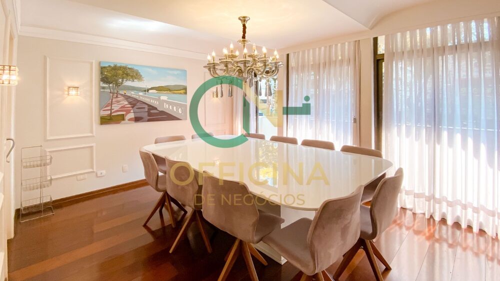 Apartamento, 3 quartos, 270 m² - Foto 1