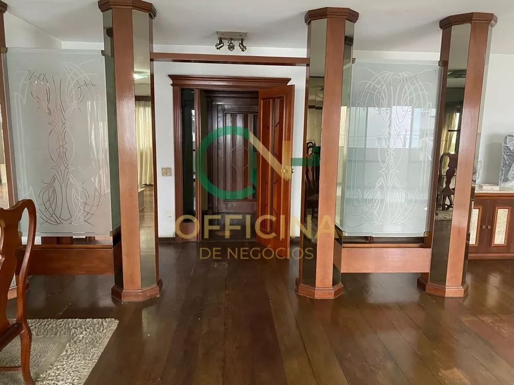 Apartamento à venda com 3 quartos, 210m² - Foto 3