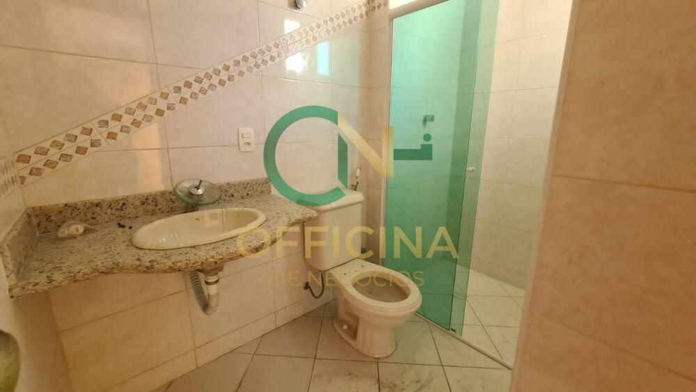 Casa à venda e aluguel com 4 quartos, 420m² - Foto 1
