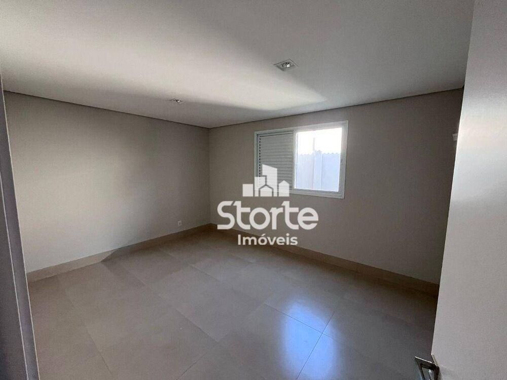 Casa, 3 quartos, 250 m² - Foto 5