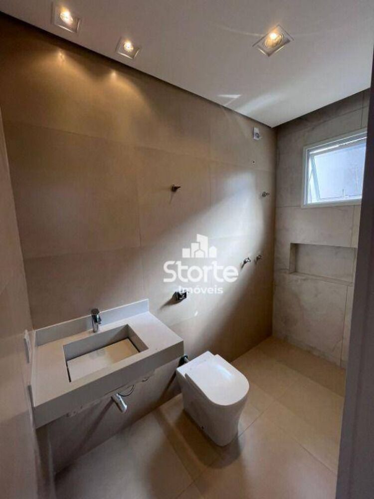 Casa, 3 quartos, 250 m² - Foto 3